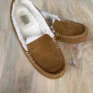 Koolaburra by UGG Sherpa Lined Suede Slippers Slip On Shoes EUC 8